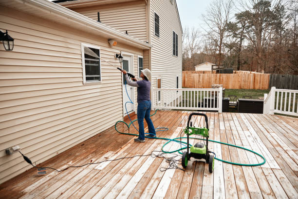 Best Roof Pressure Washing  in Cloverdale, CA